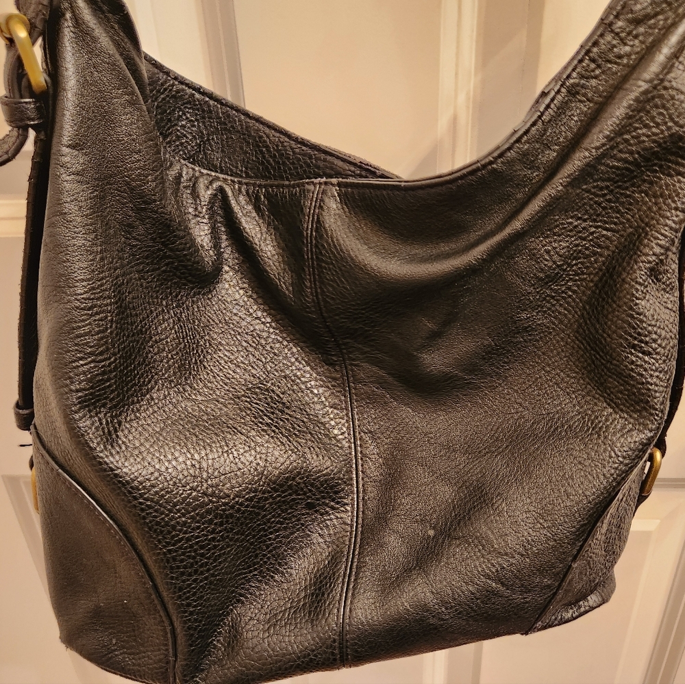 Black Merona faux leather purse.